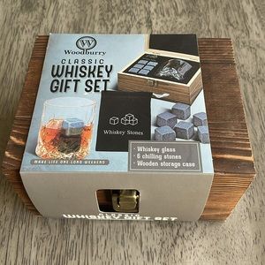 Woodburry Classic Whiskey Gift Set